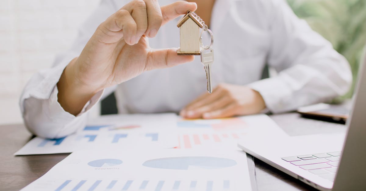découvrez le coût de l'assurance pour la licence a2. obtenez des informations détaillées sur les prix, les options de couverture et les conseils pour choisir la meilleure assurance pour votre moto.