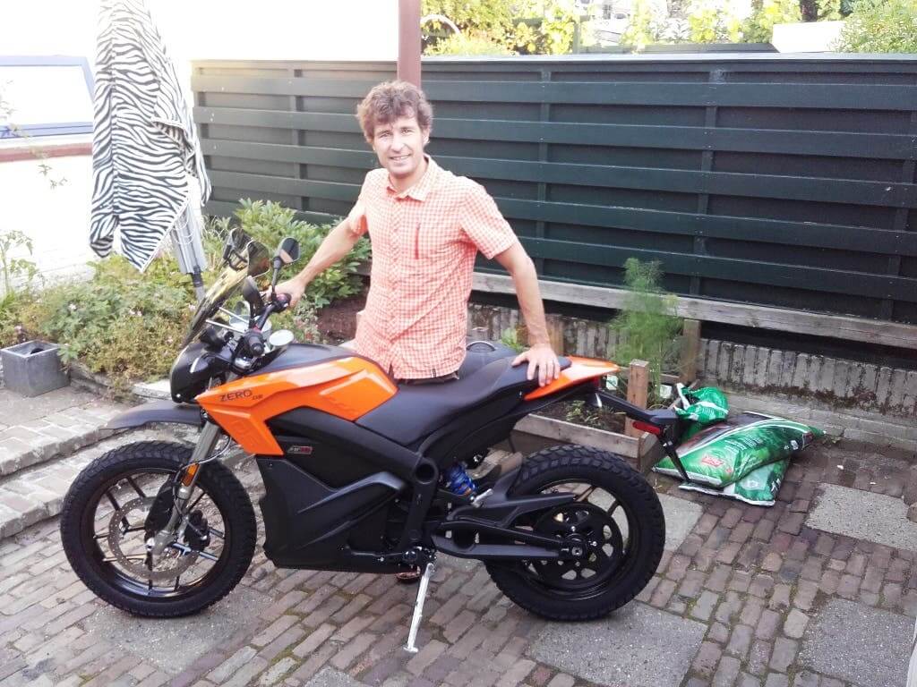 découvrez l'assurance moto au km, une solution flexible et économique adaptée à vos besoins. ne payez que pour les kilomètres parcourus et profitez d'une protection sur mesure pour vos déplacements à moto. obtenez un devis personnalisé dès aujourd'hui et roulez en toute sérénité.