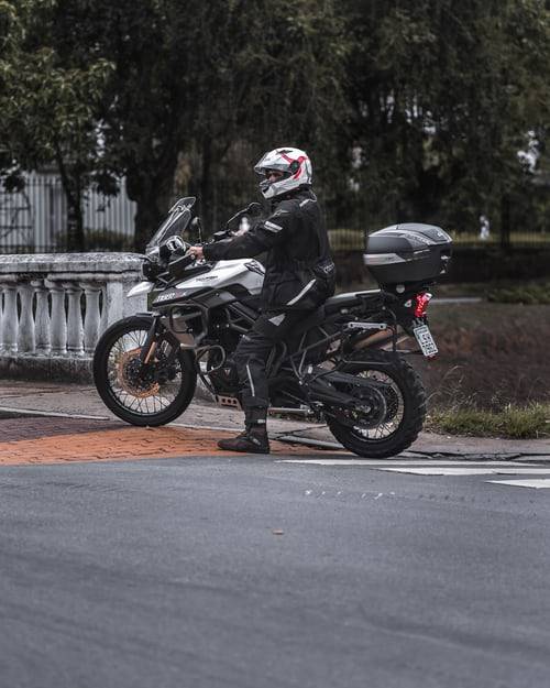découvrez l'assurance moto conducteur idéale pour protéger votre véhicule et garantir votre sécurité sur la route. bénéficiez d'une couverture adaptée à vos besoins, avec des options personnalisables et une assistance 24/7. obtenez des devis gratuits et roulez en toute sérénité.