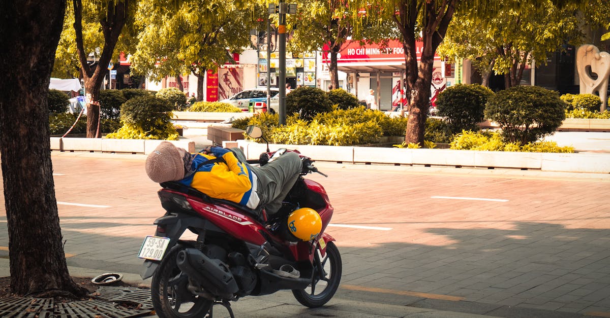 découvrez les tarifs moyens de l'assurance moto en france. comparez les offres, évaluez les couvertures et trouvez l'assurance qui convient le mieux à votre budget et à vos besoins.