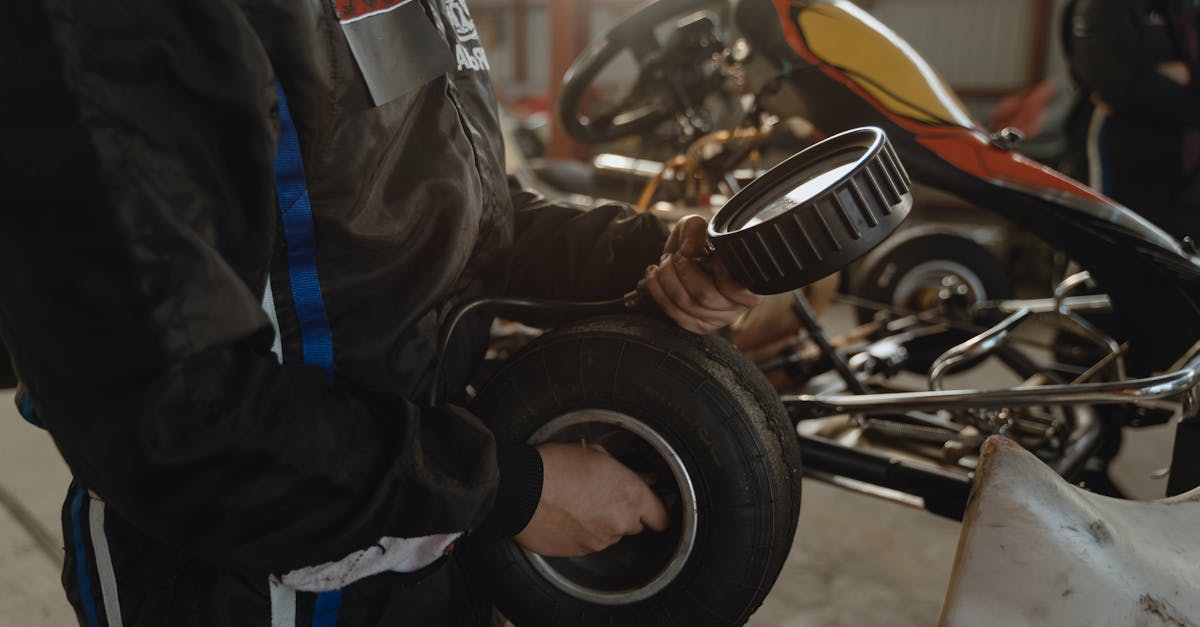 découvrez les facteurs influençant le coût de votre assurance auto en france. comparez les offres pour trouver la police d'assurance qui correspond à votre budget et à vos besoins. obtenez des conseils pour réduire vos dépenses en assurance automobile.