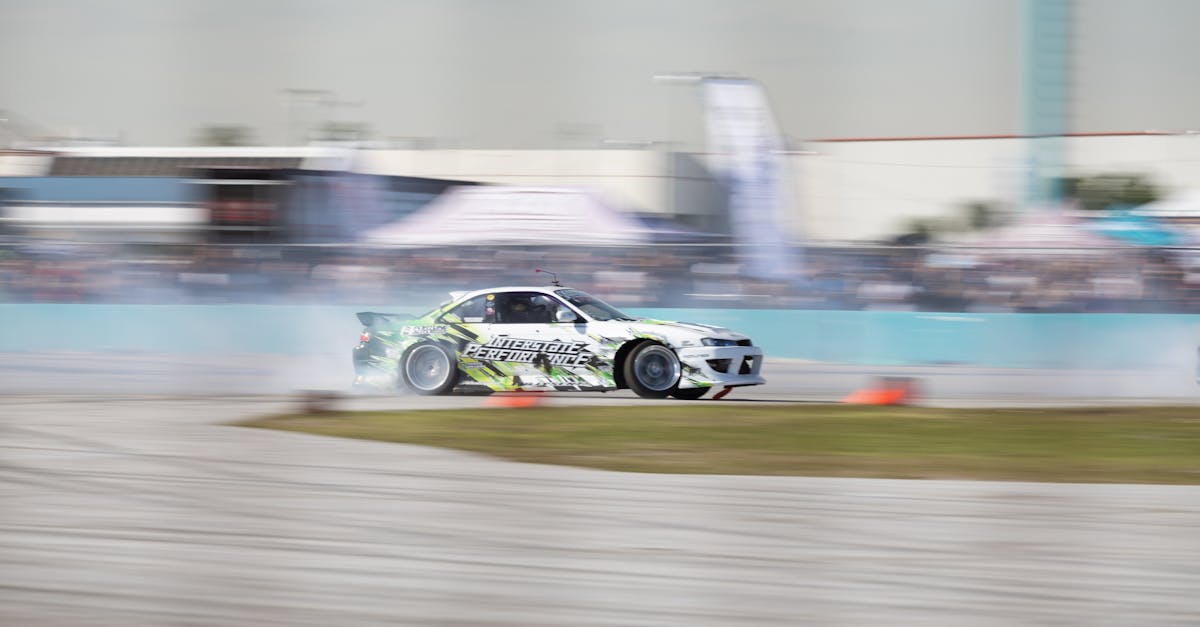 découvrez comment le coût de votre assurance auto peut varier en fonction de plusieurs facteurs. comparez les prix, tirez parti des réductions et trouvez les meilleures offres pour protéger votre véhicule tout en maîtrisant votre budget.