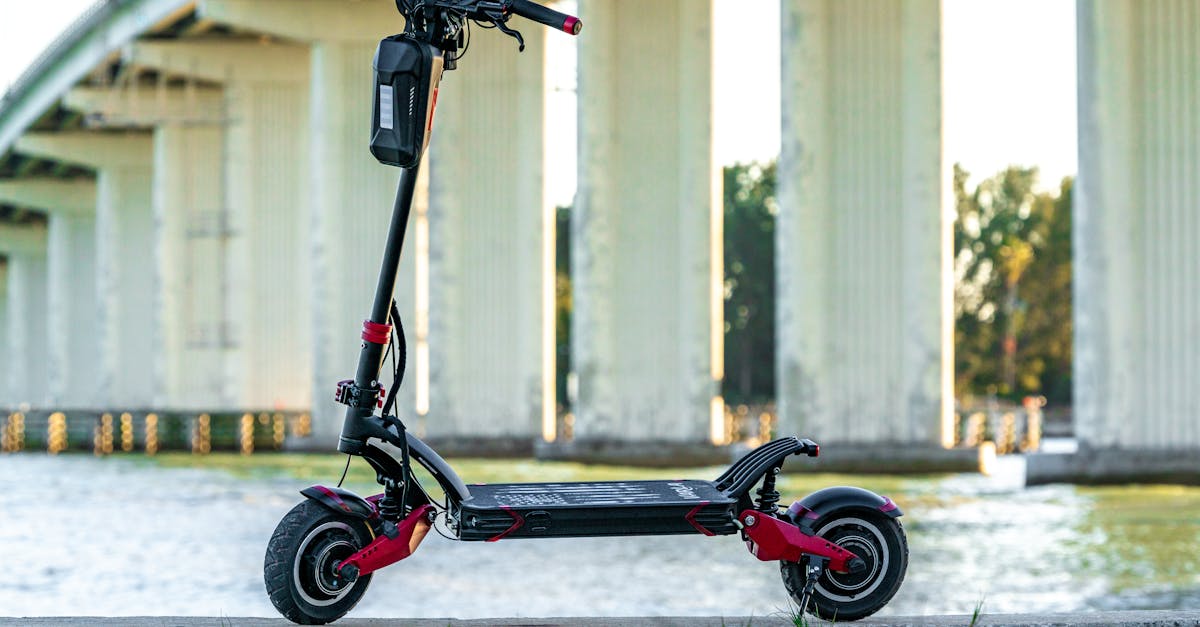 assurez votre trottinette électrique en toute sérénité avec notre garantie complète. profitez d'une couverture adaptée à vos besoins, incluant la protection contre le vol, les dommages et la responsabilité civile. roulez en toute confiance avec notre assurance dédiée aux utilisateurs de trottinettes électriques.