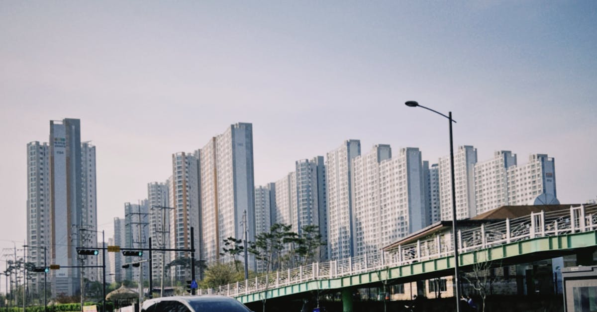 découvrez notre assurance moto, conçue pour protéger votre véhicule deux roues et offrir une couverture adaptée à votre style de conduite. profitez de tarifs compétitifs, d'options personnalisables et d'un service client dédié pour une tranquillité d'esprit sur la route.