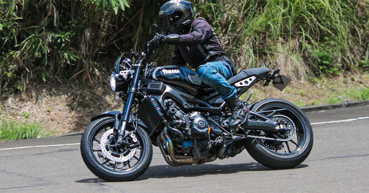 découvrez notre comparaison d'assurances pour motos et trouvez la couverture idéale pour votre véhicule. protégez votre moto avec des options adaptées à vos besoins et à votre budget.