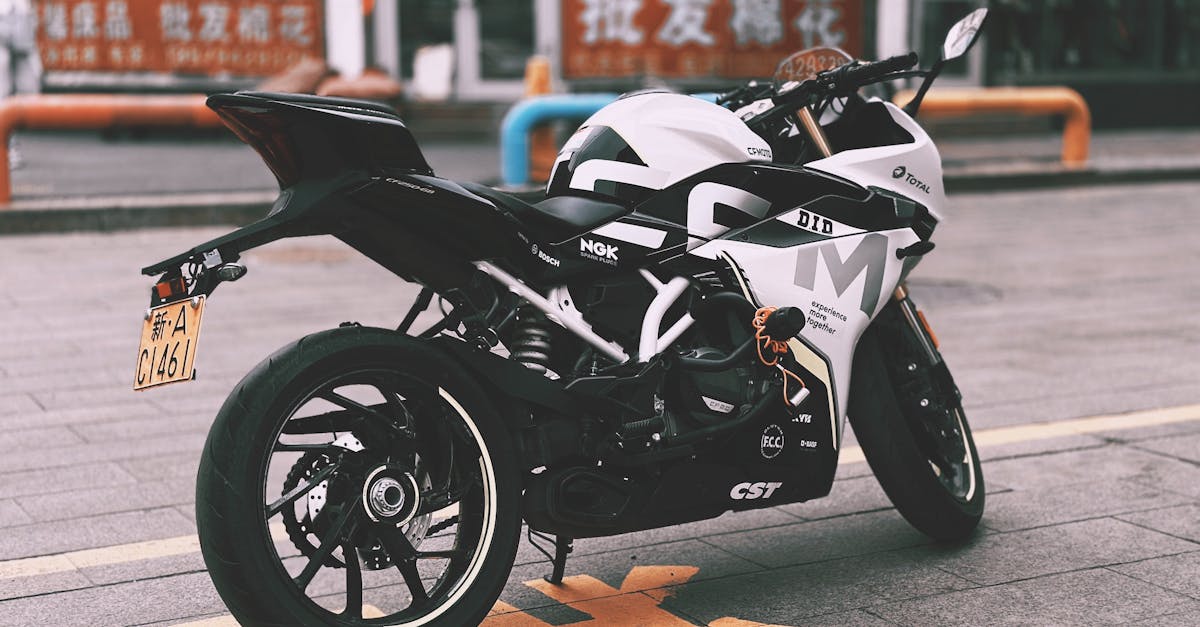 assurance moto : protégez votre véhicule avec des garanties adaptées à vos besoins. découvrez nos offres d'assurance moto flexibles et compétitives pour rouler en toute sérénité.