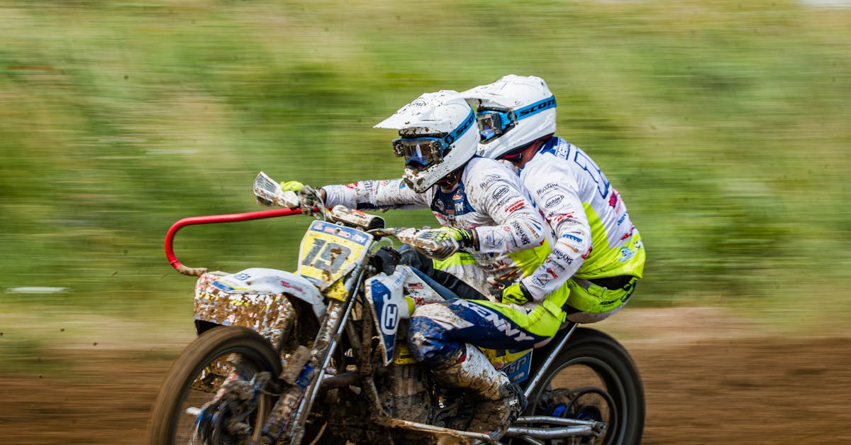 découvrez nos offres d'assurance pour motos qui protègent votre véhicule et votre tranquillité d'esprit. bénéficiez de garanties adaptées, d'une assistance 24/7 et d'un service client réactif. comparez les tarifs et trouvez la couverture idéale pour votre moto.