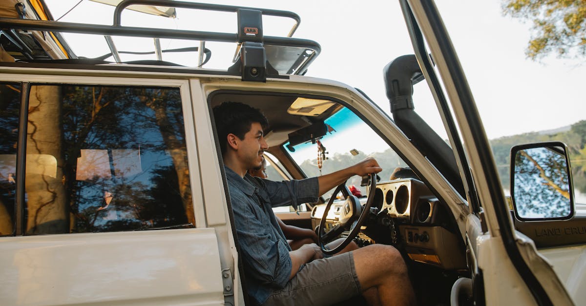 découvrez des solutions d'assurance adaptées aux jeunes conducteurs, offrant une couverture complète et des tarifs compétitifs. protégez votre véhicule tout en bénéficiant d'une assistance personnalisée.