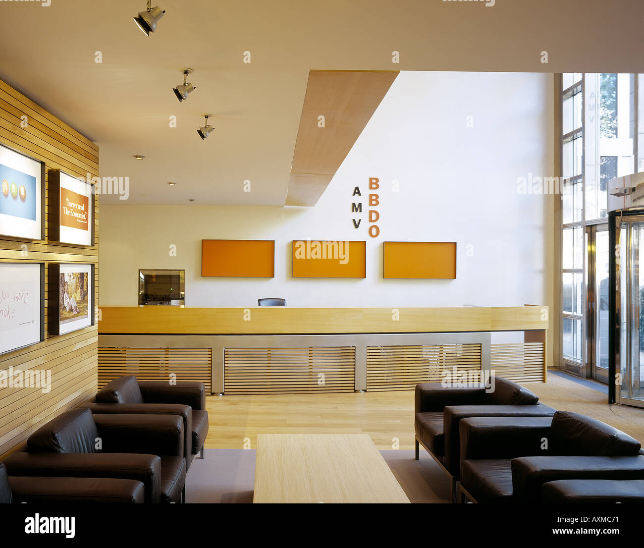 découvrez l'agence amv, votre partenaire incontournable pour des solutions innovantes en marketing et communication. profitez de notre expertise pour propulser votre entreprise vers le succès.