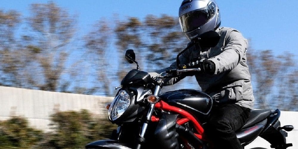 découvrez l'assurance moto idéale pour protéger votre véhicule et votre conduite. profitez de garanties adaptées à vos besoins, d'une assistance 24/7 et de tarifs compétitifs. roulez l'esprit tranquille avec une couverture complète qui vous accompagne sur toutes les routes.