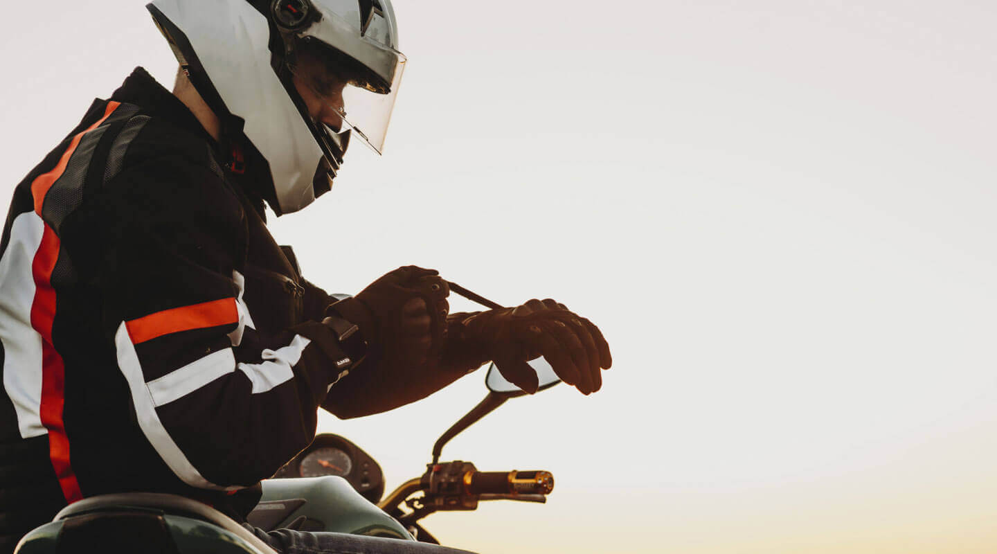 découvrez nos offres d'assurance moto adaptées à tous les types de motards. protégez votre deux-roues avec une couverture complète et des garanties sur-mesure. obtenez un devis gratuit dès maintenant et circulez l'esprit serein!