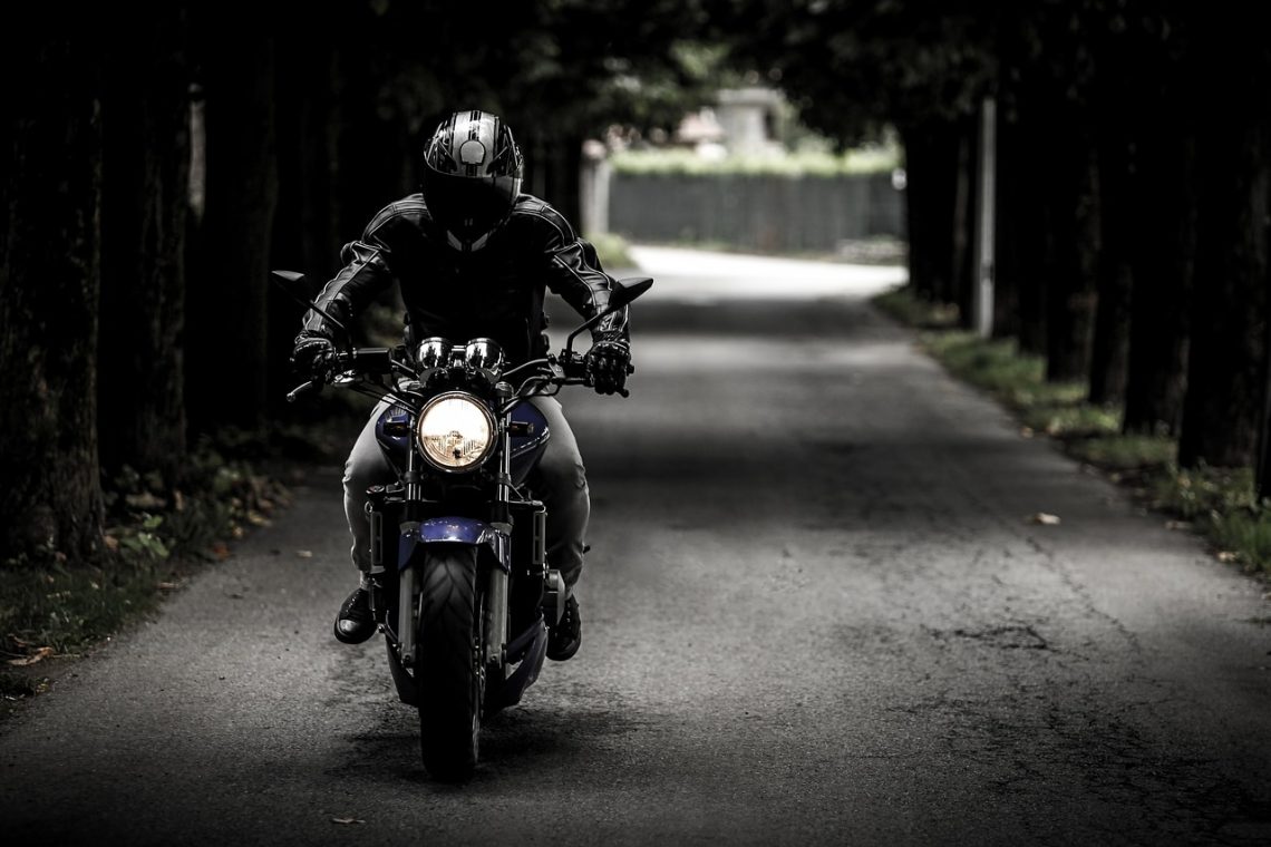 découvrez l'assurance moto en france : protégez votre véhicule et votre sécurité avec des options adaptées à vos besoins. comparez les meilleures offres et trouvez la couverture idéale pour rouler en toute sérénité.