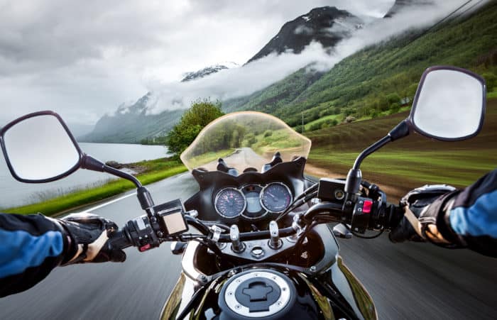 découvrez comment choisir la meilleure assurance moto a2 pour protéger votre véhicule et roulent en toute tranquillité. comparez les offres, évaluez les garanties et trouvez la couverture adaptée à vos besoins.