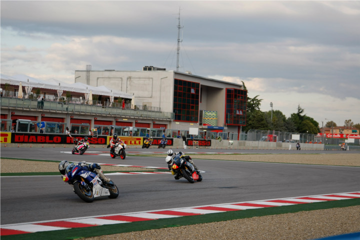 découvrez notre comparatif des meilleures mutuelles moto pour assurer votre véhicule à deux roues. protégez-vous et votre moto avec des garanties adaptées à vos besoins et profitez d'une couverture complète à des tarifs compétitifs.