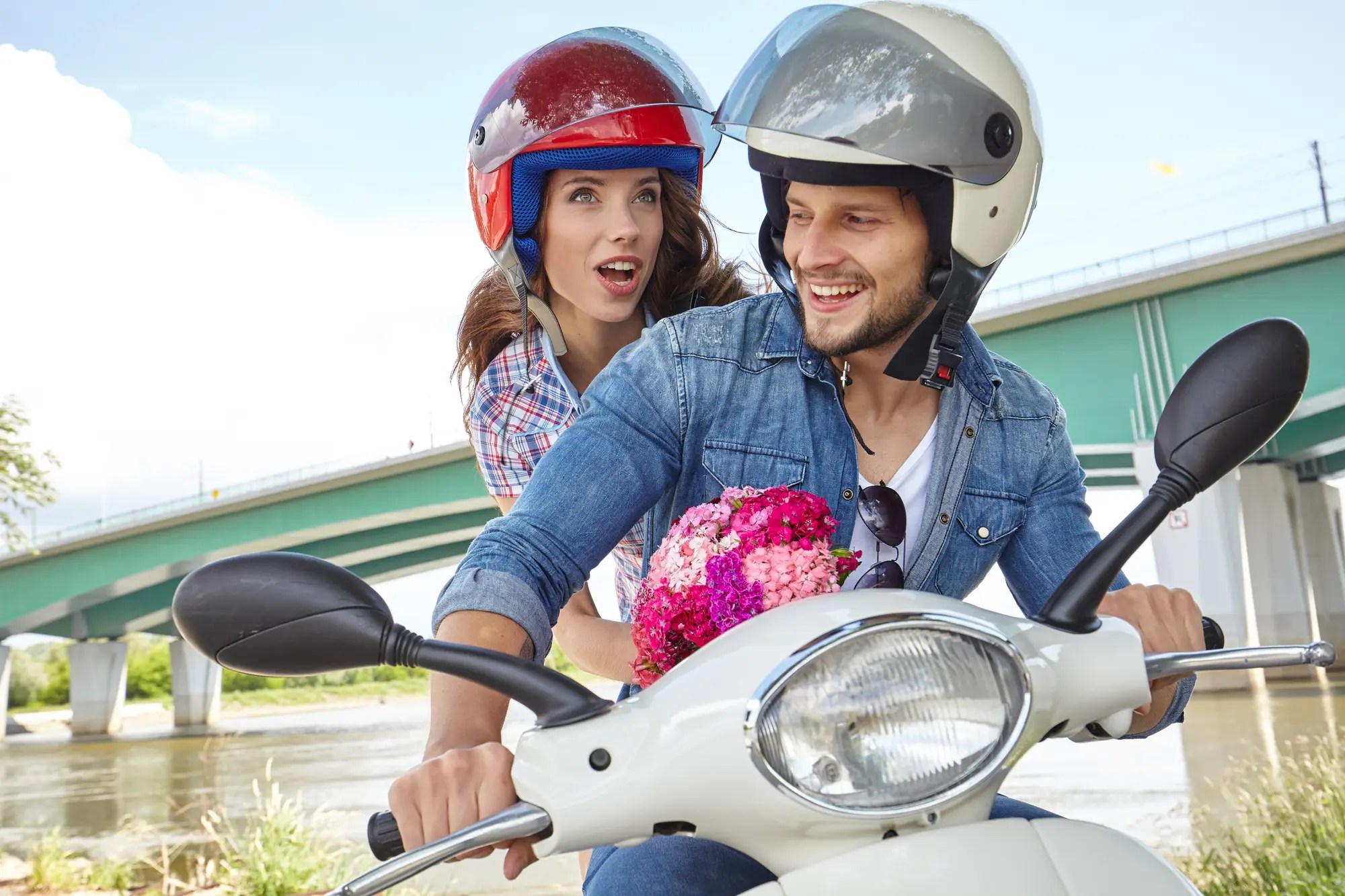 découvrez notre assurance hivernage moto, la solution idéale pour protéger votre deux-roues pendant la saison froide. protégez votre investissement et profitez de sérénité tout l'hiver avec une couverture adaptée à vos besoins.