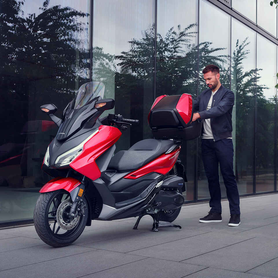 découvrez notre assurance moto 125, adaptée à vos besoins spécifiques. protégez votre moto avec des garanties complètes, des tarifs compétitifs et un service client réactif. obtenez votre devis en ligne dès maintenant et roulez en toute sérénité !