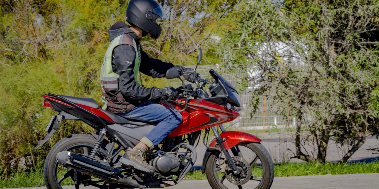 découvrez notre guide complet sur l'assurance moto 50cc pour les mineurs. trouvez les meilleures options d'assurance adaptées aux jeunes conducteurs, comprenant les garanties essentielles, les conseils pour bien choisir et les démarches à suivre pour une protection optimale sur la route.