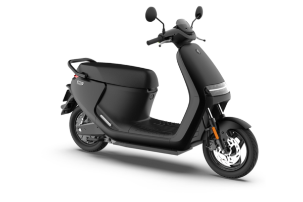 découvrez notre assurance moto 50cc spécialement conçue pour les mineurs. protégez votre jeune pilote avec une couverture adaptée à ses besoins, tout en respectant la législation en vigueur. obtenez des conseils et un devis personnalisé pour garantir sécurité et sérénité sur la route.