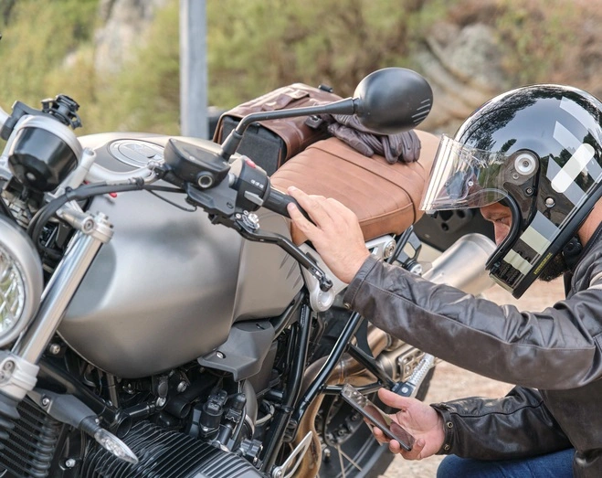 découvrez les critères essentiels pour choisir l'assurance adaptée à votre moto de collection. protégez votre bijou sur deux roues avec une couverture sur mesure qui valorise votre passion et votre investissement.