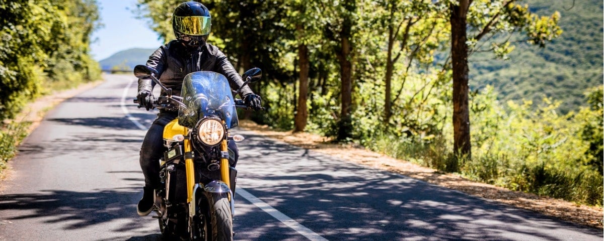 découvrez notre comparatif des meilleures assurances pour scooter 300. trouvez la couverture idéale qui allie protection et budget, et faites le meilleur choix pour votre deux-roues. analysez les garanties, les prix et les avis pour rouler en toute sécurité.