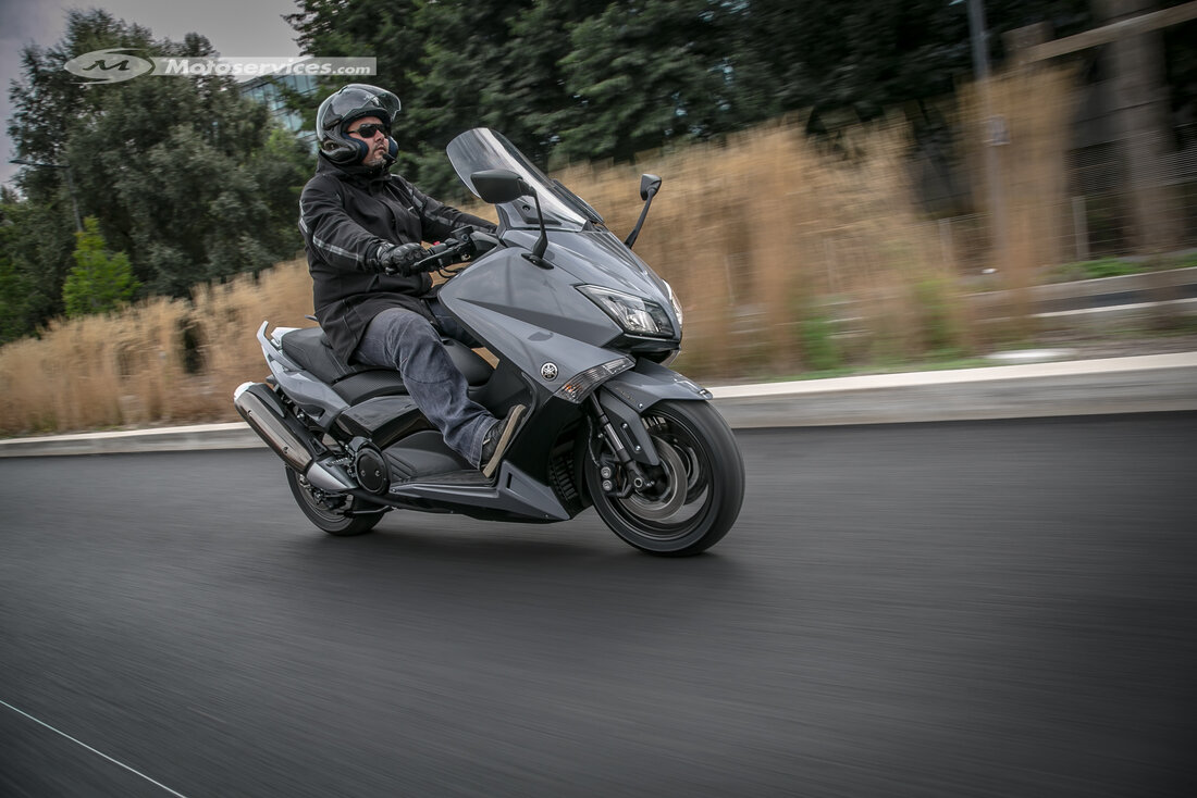 découvrez toutes les informations essentielles concernant le gp 800 adapté au permis a2 : caractéristiques techniques, conseils d'achat, performances et avantages pour les conducteurs novices. préparez-vous à vivre une expérience de conduite inégalée avec ce modèle performant.