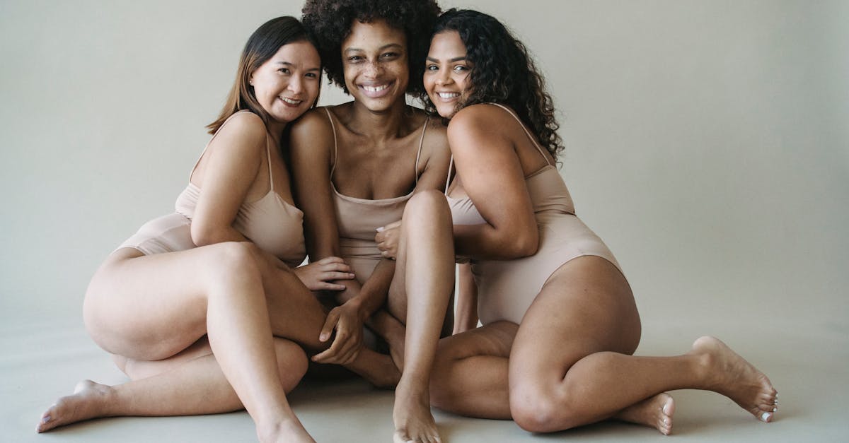 célébrez la journée internationale des femmes, une occasion de mettre en lumière les réalisations des femmes dans le monde entier, de promouvoir l'égalité des droits et de réfléchir sur les défis à surmonter pour un avenir plus équitable.