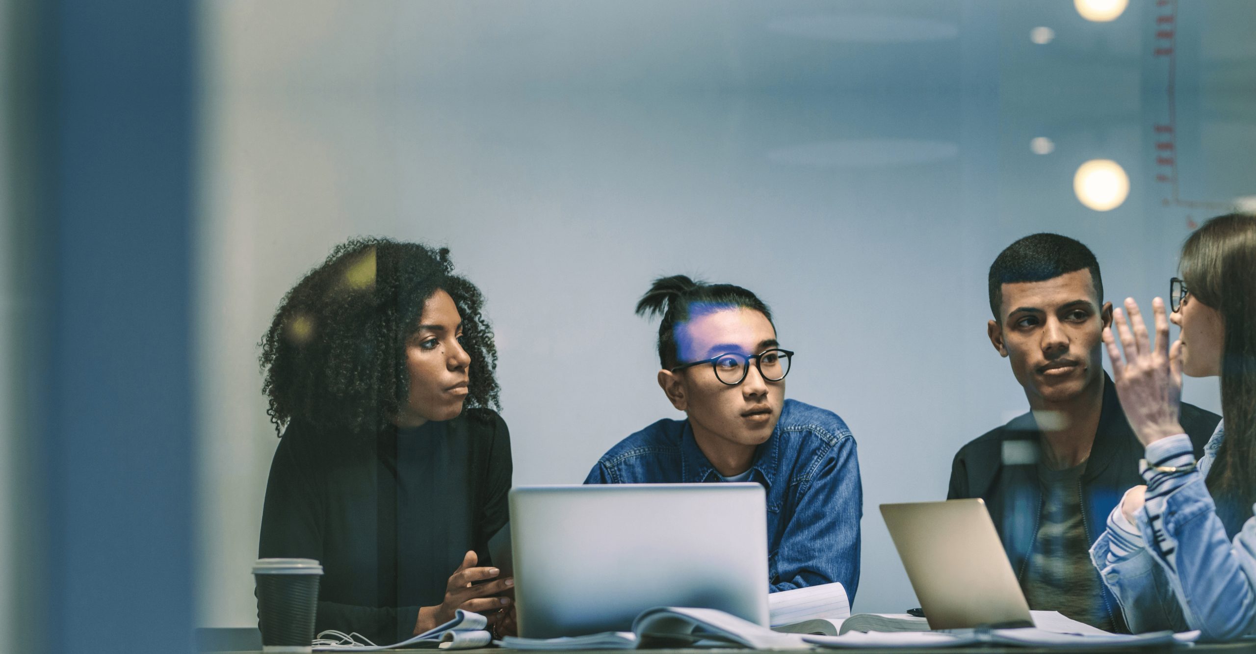 découvrez comment contacter la mutuelle des motards facilement. que ce soit pour des informations, un devis ou des questions sur vos garanties, notre service client est à votre écoute pour vous accompagner au mieux.