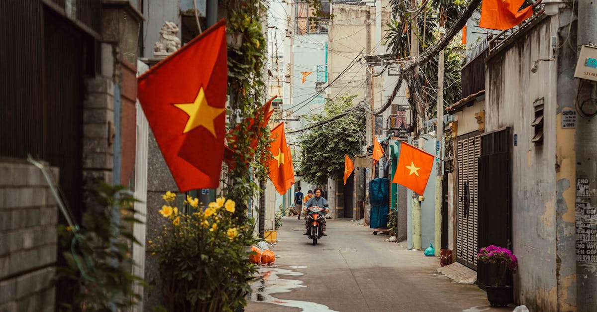 découvrez nos solutions d'assurance moto adaptées à vos besoins. protégez votre deux-roues avec des garanties complètes et un service client de qualité. obtenez votre devis en ligne dès aujourd'hui!