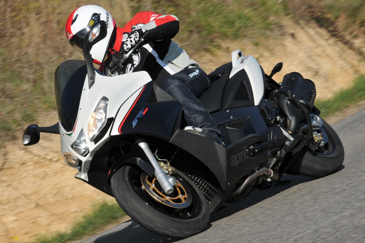 découvrez le srv 850 a2, un appareil performant et innovant conçu pour répondre à tous vos besoins. grâce à ses caractéristiques avancées et sa fiabilité, le srv 850 a2 transforme votre expérience et vous offre une efficacité inégalée.