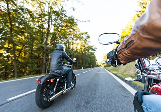 découvrez les meilleures options d'assurance motards en martinique. protégez votre moto et roulez l'esprit tranquille avec des couvertures adaptées à vos besoins. obtenez des devis gratuits et comparez les offres pour bénéficier de tarifs avantageux.