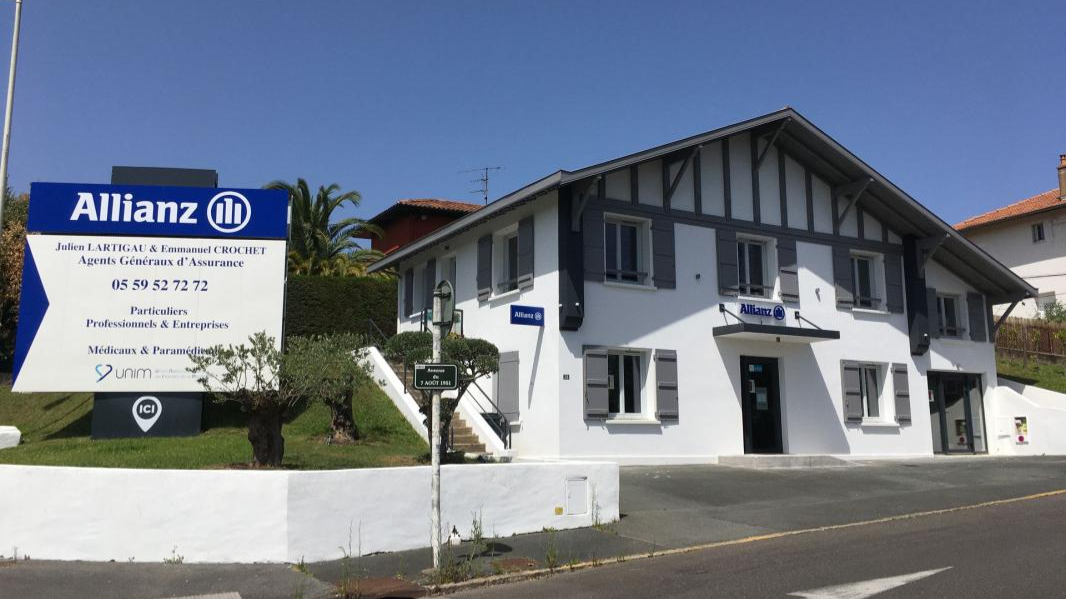 découvrez les avis sur l'assurance moto allianz. obtenez des informations détaillées sur les expériences des clients, la couverture proposée et les tarifs attractifs. faites le bon choix pour votre sécurité sur la route avec allianz.