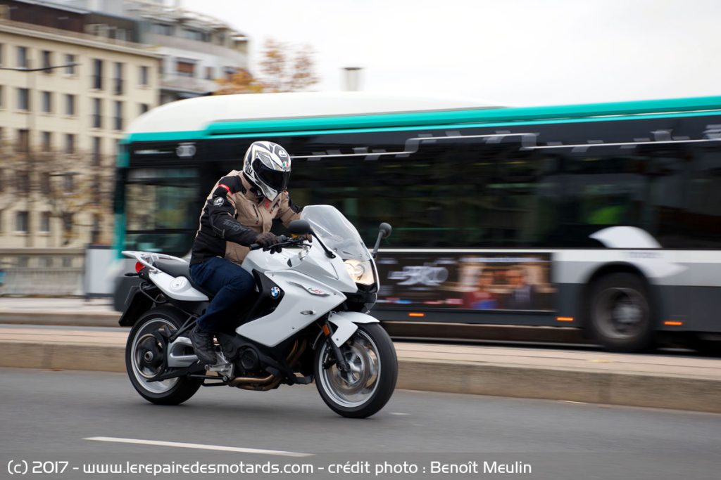 découvrez nos conseils essentiels pour les motards titulaires du permis a2. apprenez à améliorer vos compétences de conduite, à choisir la bonne moto et à rouler en toute sécurité. profitez de l'expérience des experts pour vivre pleinement votre passion de la moto.