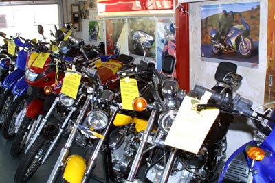 découvrez les nombreux avantages d'acheter une moto d'occasion : économies sur le prix d'achat, dépréciation réduite, vaste choix de modèles et maintenance souvent moins coûteuse. explorez comment faire le meilleur choix pour votre prochaine moto.