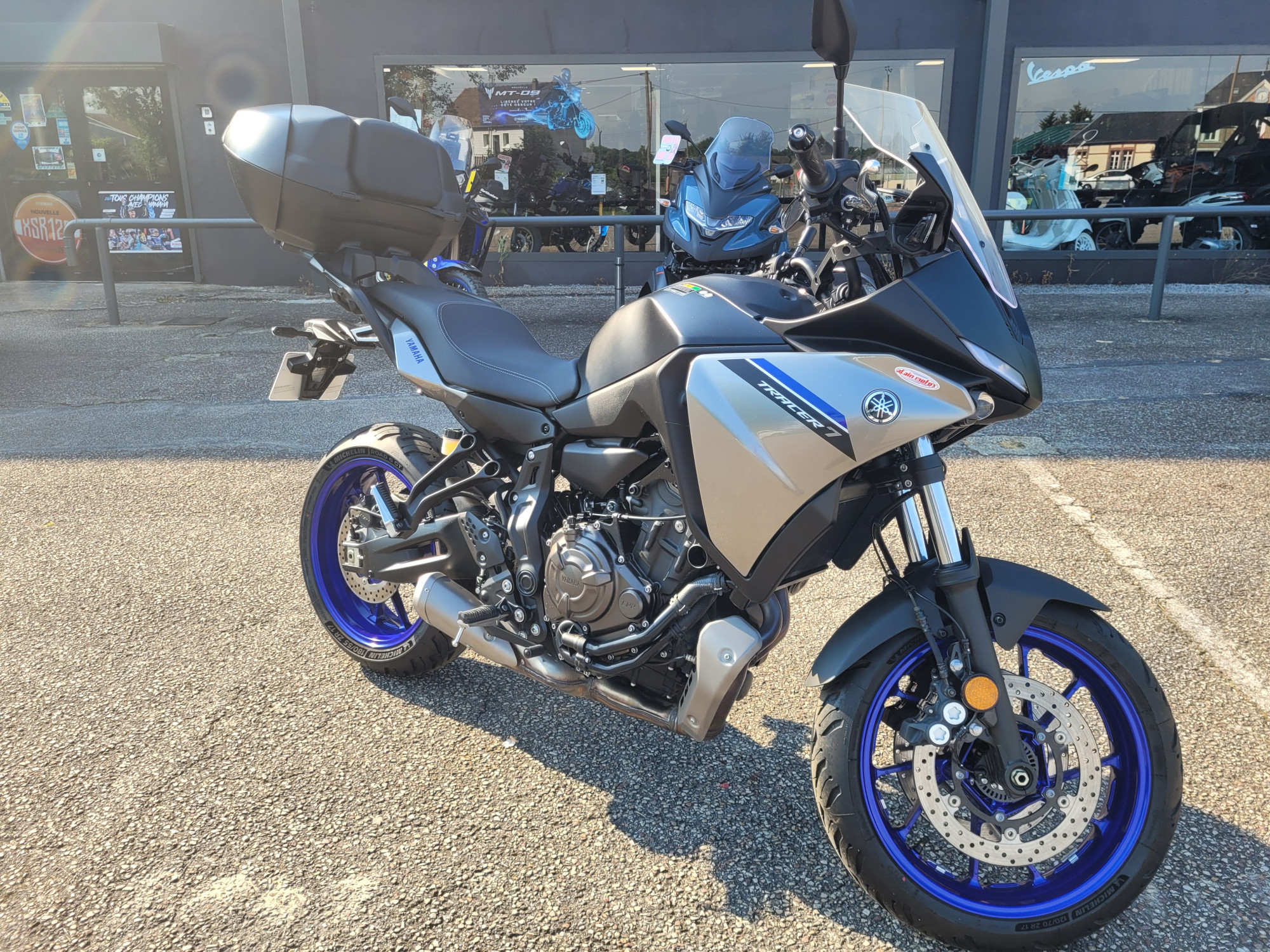 découvrez tout sur les motos de 35 kw : performances, modèles recommandés, conseils d'achat et astuces d'entretien pour profiter pleinement de votre expérience de conduite.