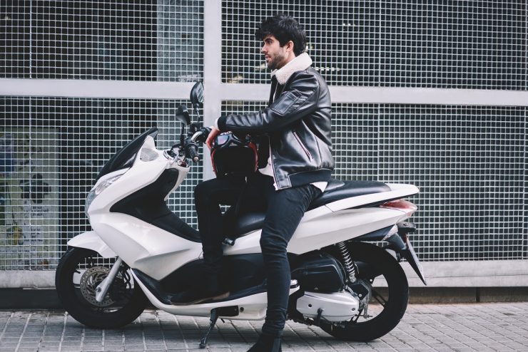 découvrez notre comparateur d'assurance pour scooters 3 roues. comparez les meilleures offres du marché, trouvez la formule adaptée à vos besoins et économisez sur votre prime d'assurance. profitez de garanties sur-mesure pour votre scooter 3 roues en toute simplicité.