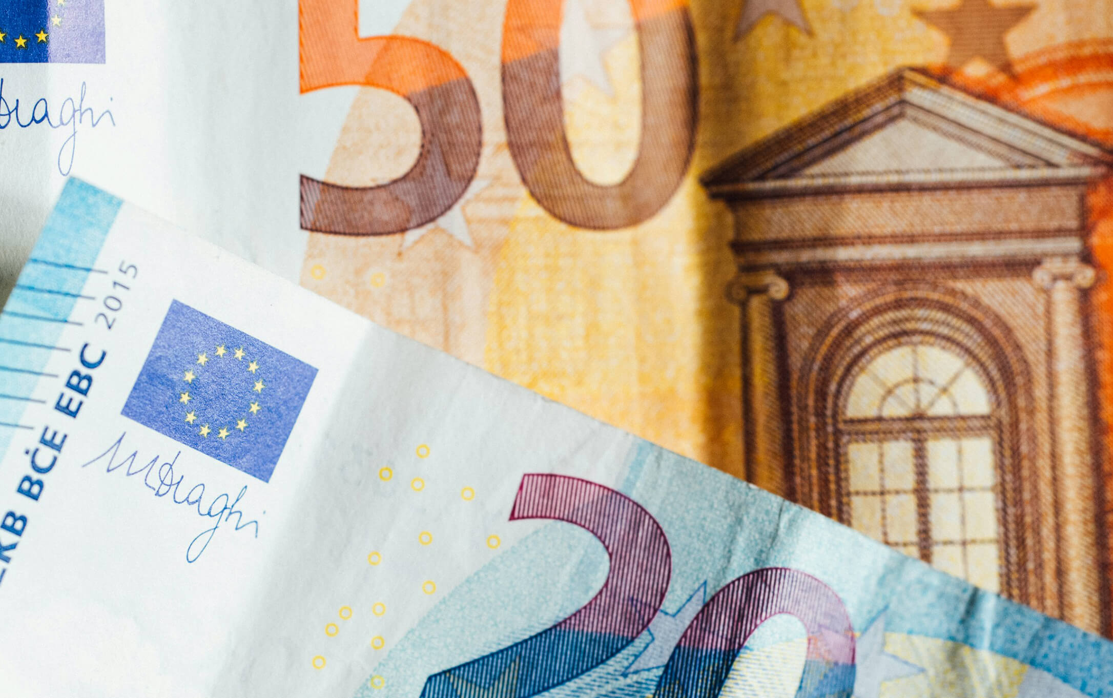 obtenez votre devis d'assurance euro en quelques clics ! comparez les meilleures offres pour trouver la couverture adaptée à vos besoins et profitez d'une tranquillité d'esprit au meilleur prix.