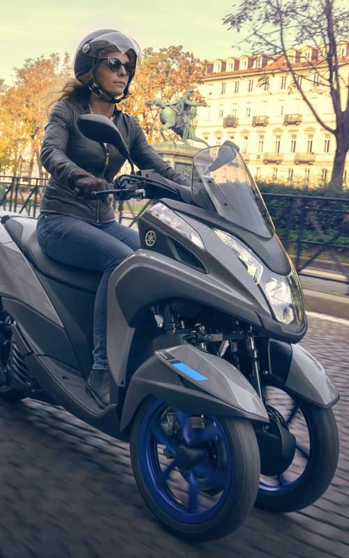 découvrez les avantages du scooter à 3 roues accessible avec un permis b. profitez d'une conduite stable et sécurisée en milieu urbain, tout en bénéficiant d'une plus grande maniabilité. idéal pour faciliter vos déplacements quotidiens !