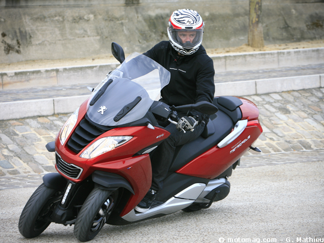 découvrez le scooter 3 roues peugeot, un véhicule alliant sécurité, confort et design moderne. parfait pour naviguer en ville avec aisance, ce modèle innovant offre une stabilité inégalée et une expérience de conduite agréable. idéal pour les citadins à la recherche de praticité et d'élégance.