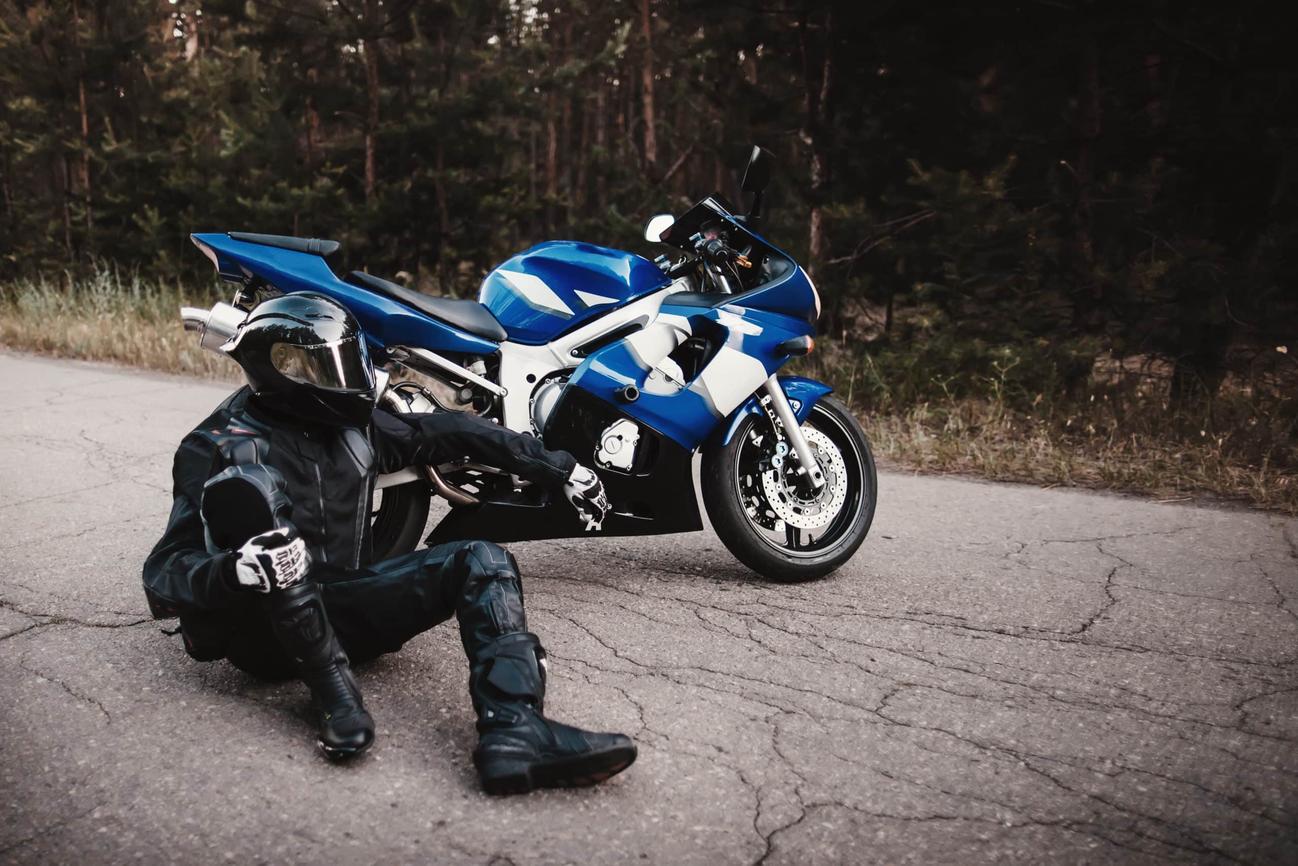 découvrez les détails tragiques des sinistres impliquant des motos survenus en avril. analyse des causes, témoignages et conseils de sécurité pour les motards.