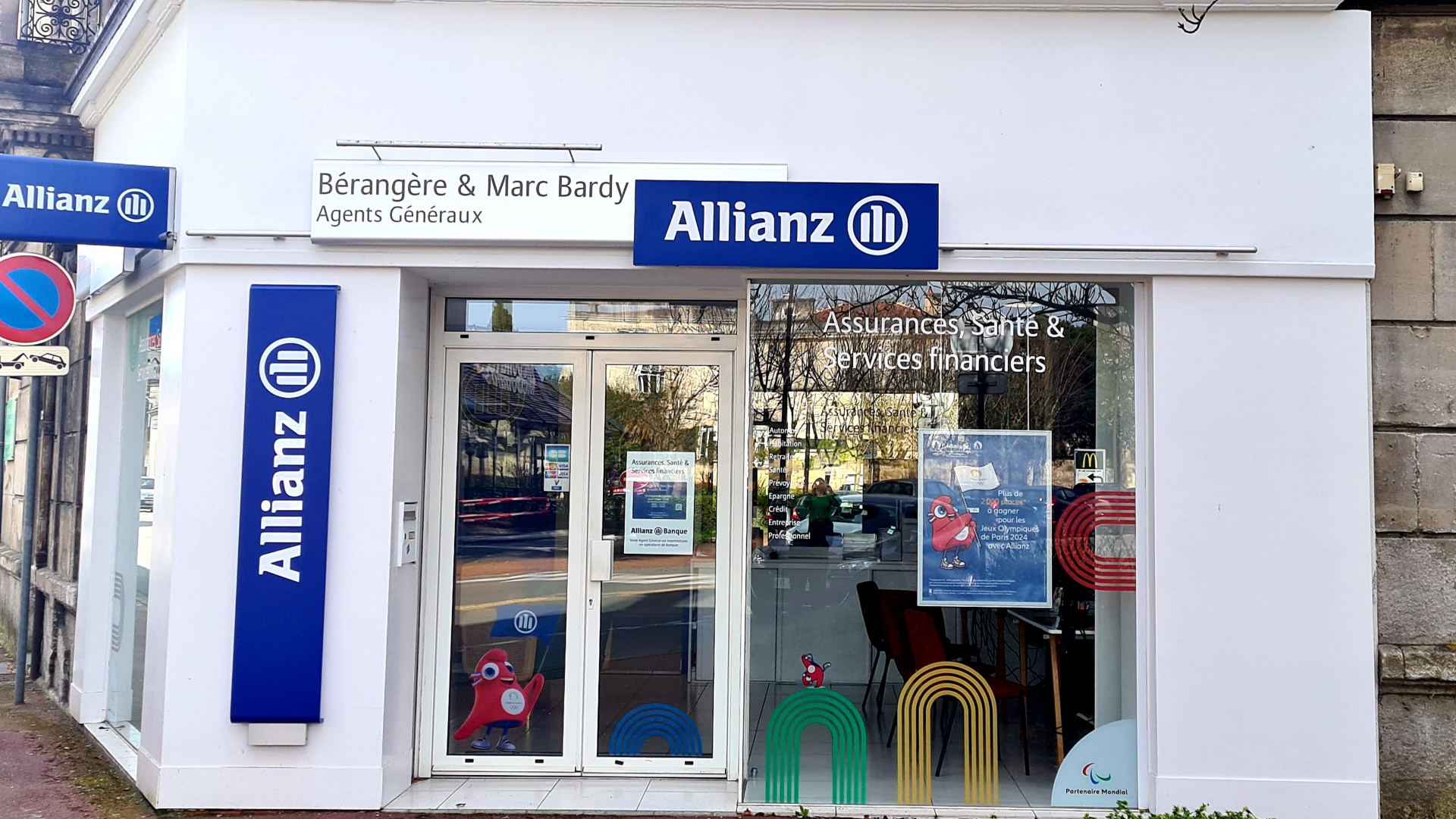 découvrez notre guide complet sur l'assurance allianz pour les jeunes conducteurs. obtenez des conseils pratiques, des informations sur les couvertures et des astuces pour choisir la meilleure offre adaptée à votre profil. prenez la route en toute sérénité avec allianz.