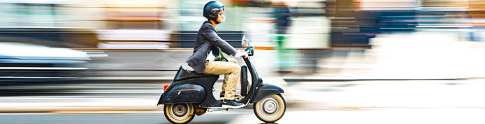 découvrez notre guide complet sur l'assurance 50cc, incluant les meilleures offres, conseils pour choisir la couverture adaptée et informations sur les obligations légales. protégez votre scooter en toute sérénité !