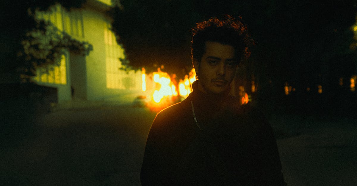 découvrez le lane splitting, une méthode de conduite qui permet aux motocyclistes de circuler entre les voies de circulation. explorez les avantages, la législation en vigueur et les conseils de sécurité pour pratiquer cette technique en toute sécurité.