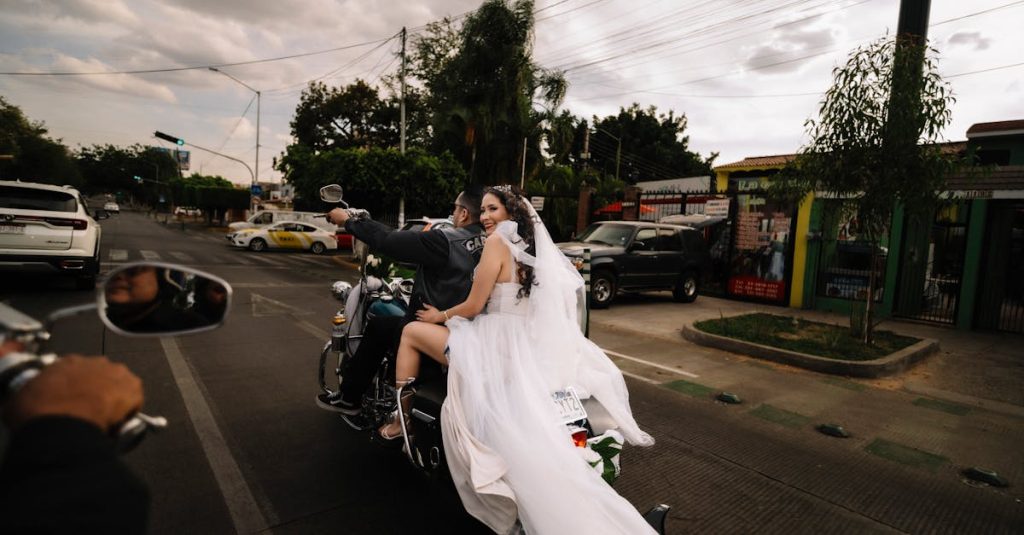 découvrez nos offres d'assurance moto adaptées à vos besoins. protégez votre véhicule et profitez de notre expertise pour des tarifs compétitifs et une couverture complète.