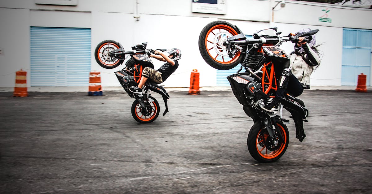 découvrez le monde fascinant des motos : des conseils d'achat, des critiques, des conseils d'entretien et les dernières tendances du secteur pour tous les passionnés de deux-roues.