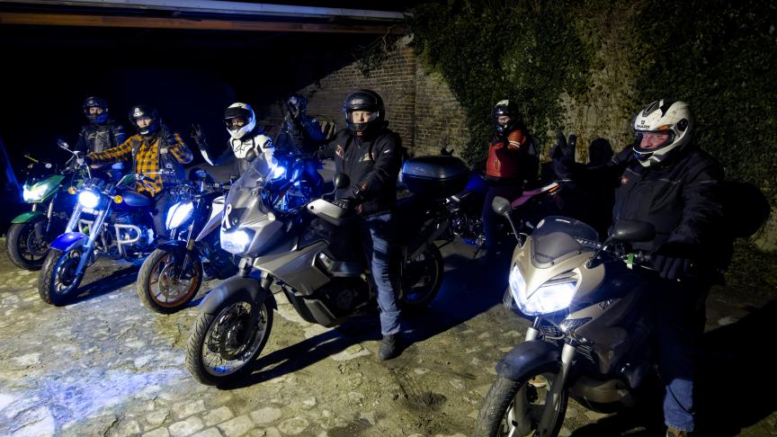 découvrez l'univers captivant de la passion moto : des conseils d'experts, des histoires inspirantes, et des astuces pour vivre votre amour de la moto à fond. rejoignez notre communauté de passionnés et partagez votre passion sur deux roues !