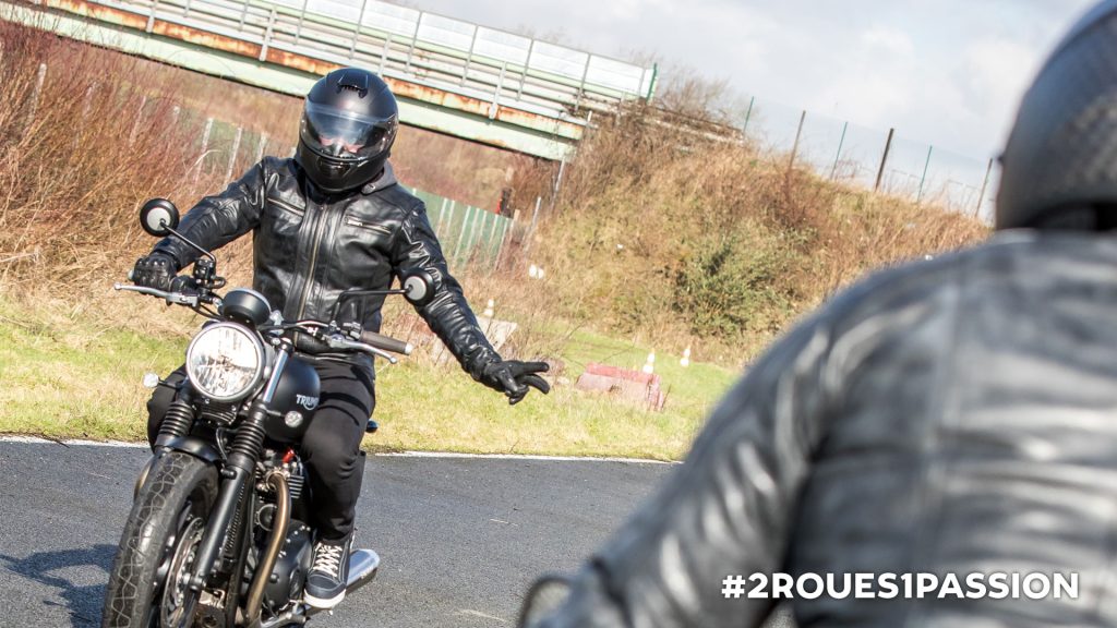 découvrez l'univers fascinant de la passion moto : des conseils sur l'achat, l'entretien, les meilleurs itinéraires à parcourir et l'expérience ultime de la conduite. rejoignez une communauté de passionnés pour partager votre amour des deux-roues.