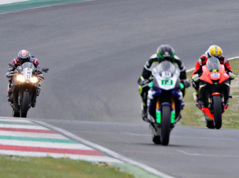 découvrez la passion de la moto à marseille, entre balades dans des paysages enchanteurs, rencontres avec d'autres passionnés et événements dédiés. vivez une expérience unique au coeur de la cité phocéenne !