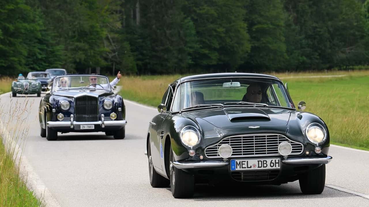 participez à notre concours auto pour tenter de remporter des prix exceptionnels ! que vous soyez passionné de voitures ou simplement à la recherche d'une expérience unique, ce concours est fait pour vous. inscrivez-vous dès maintenant et rejoignez notre communauté de passionnés !