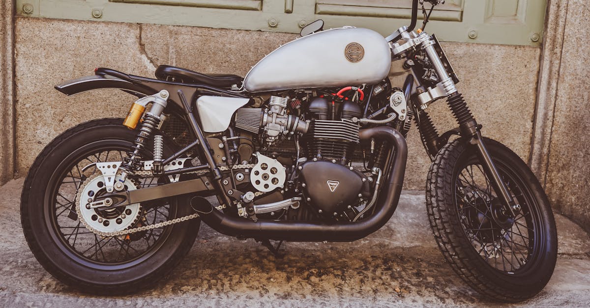 découvrez l'univers des motos : conseils d'achat, tendances, équipements indispensables et astuces pour les passionnés de deux-roues. que vous soyez débutant ou expert, plongez dans le monde fascinant de la motocyclette.