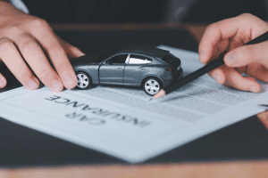 découvrez comment résilier votre assurance auto facilement et rapidement. suivez nos conseils pour comprendre les démarches et les conditions à respecter afin de mettre fin à votre contrat d'assurance auto en toute simplicité.